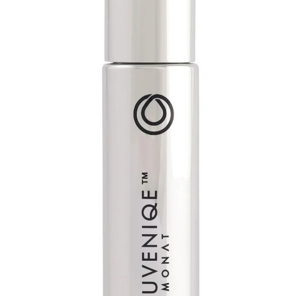 Monat Rejuveniqe Oil